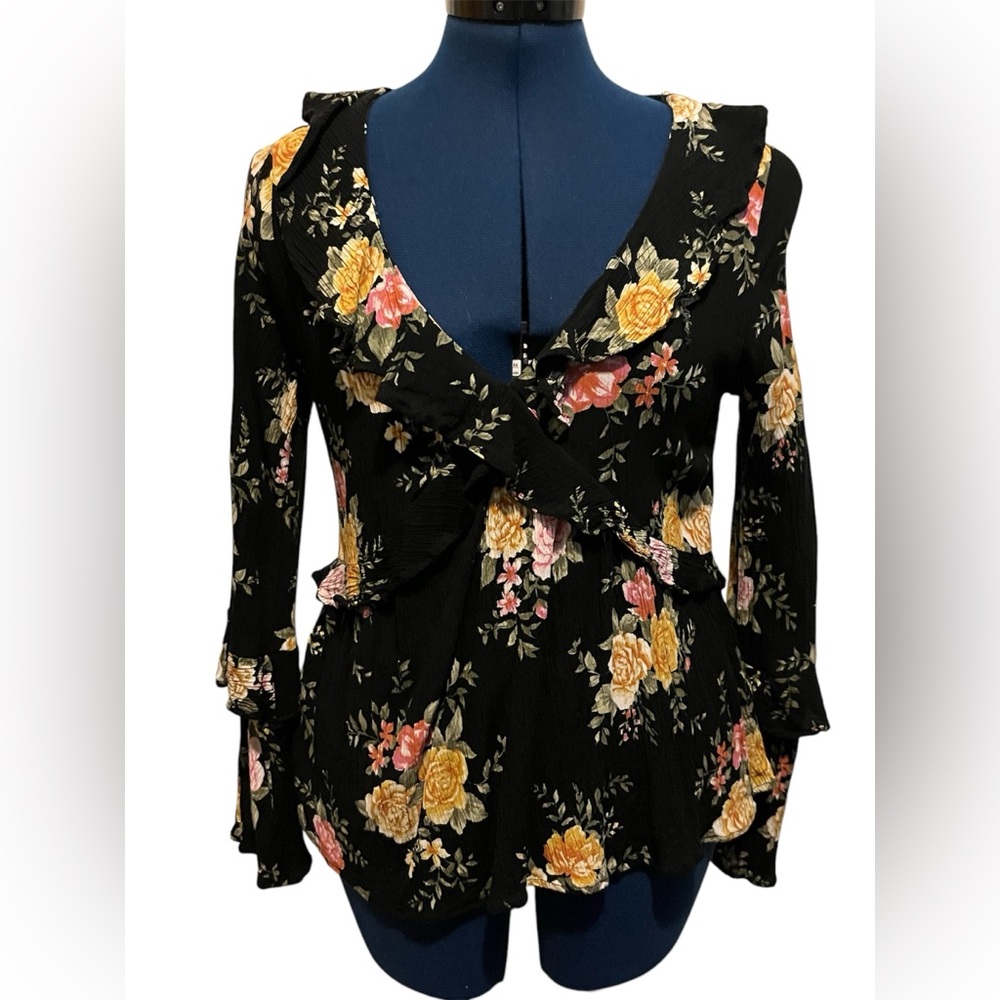 American Eagle * gorgeous blouse